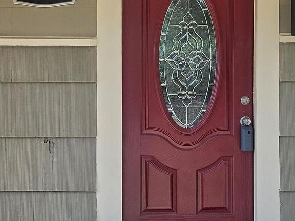 3rd image of 4223 Oakhill Dr