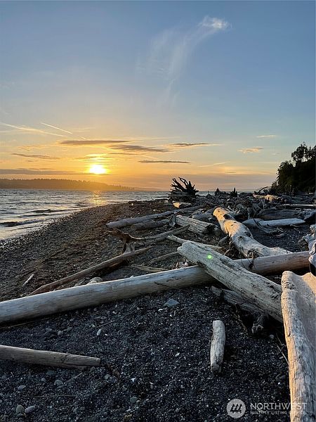 3rd image of 113 B Whidbey Island Drive