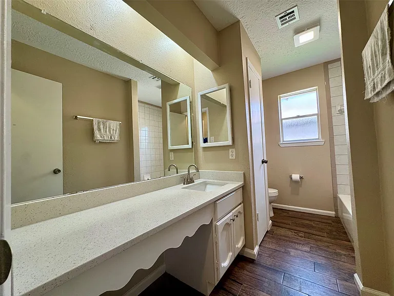 9831 Shell Rock Rd — Photo 25