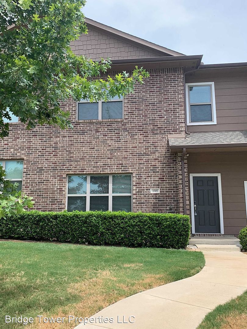 1305 Lake Crest Ln, Lewisville, TX 75057 Zillow