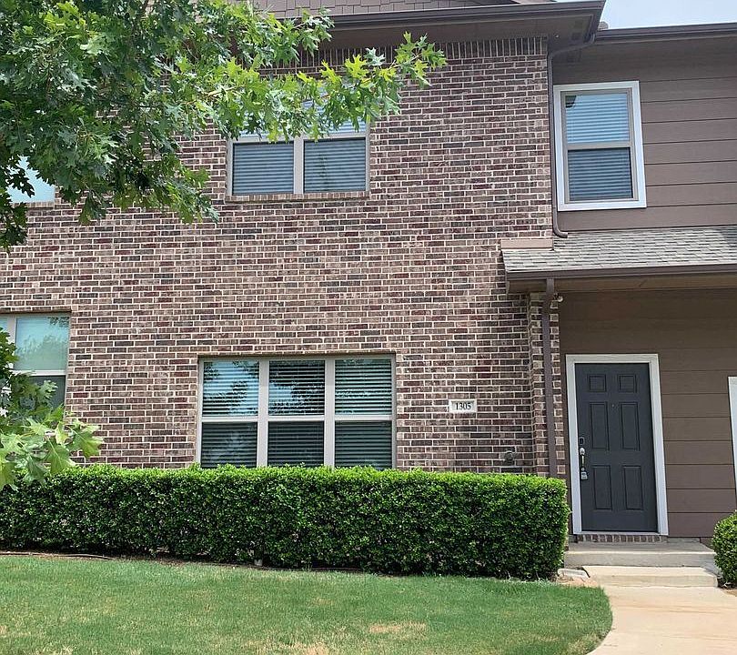 1st image of 1305 Lake Crest Ln