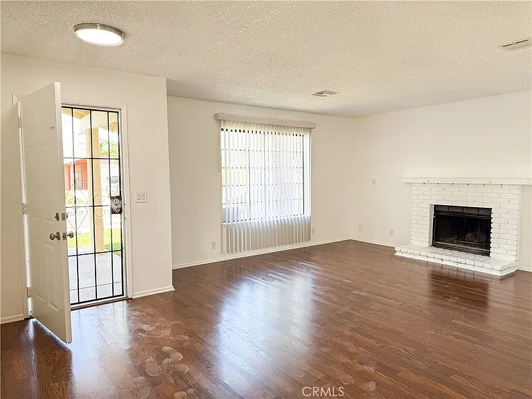 1040 Chagal Ave — Photo 2