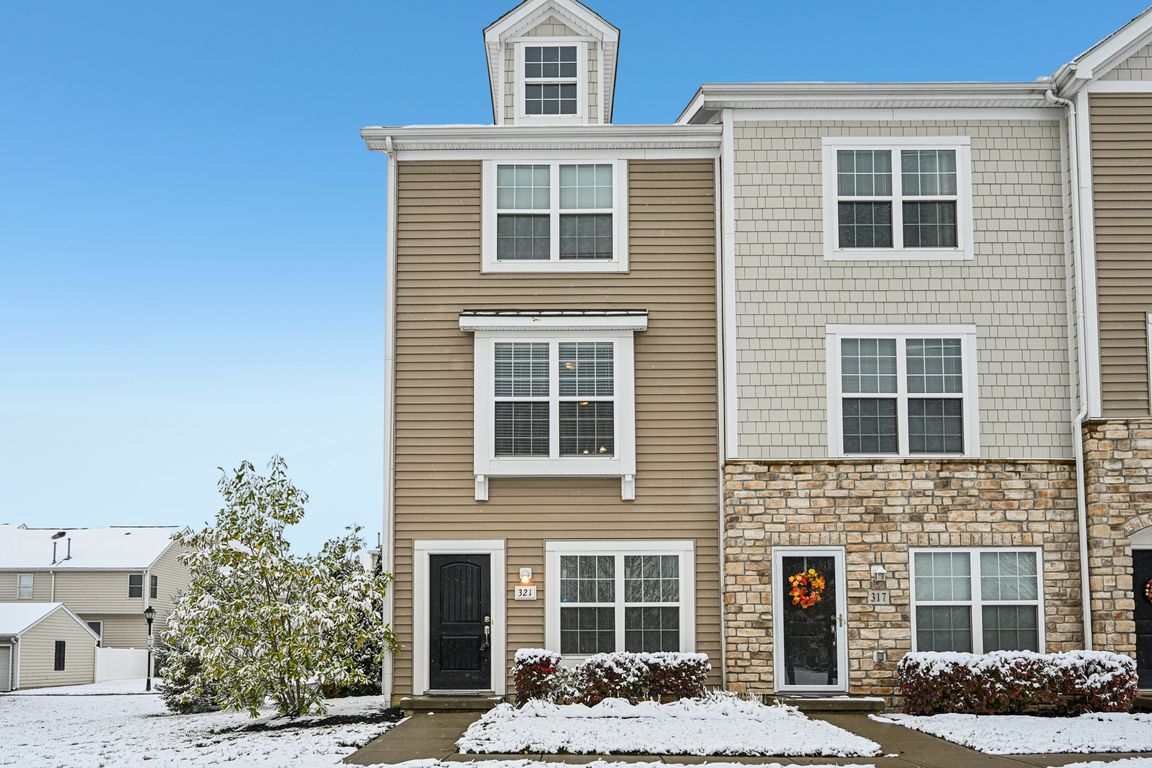 Laurel Creek St-S1111-001.jpg