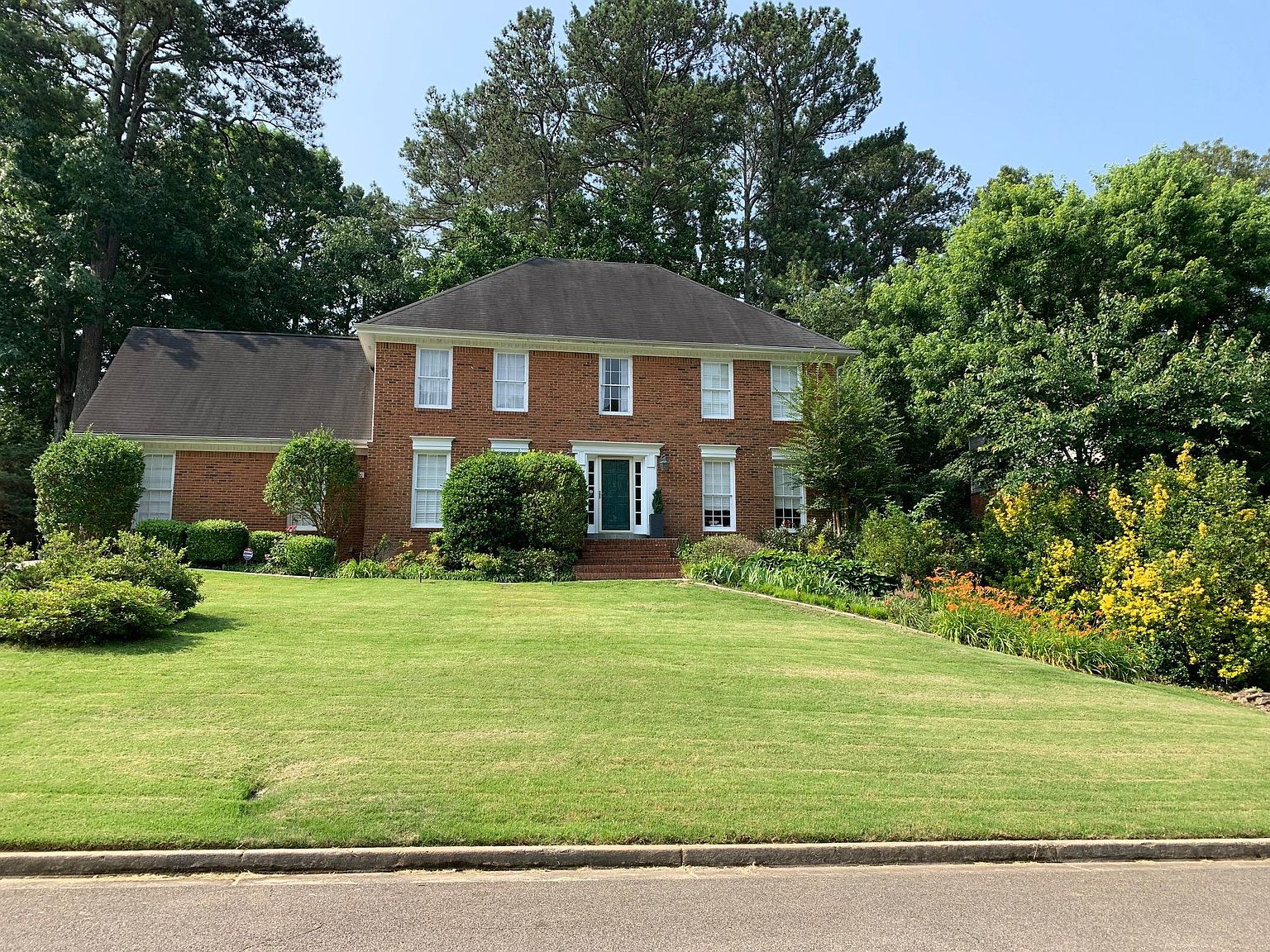 2953 Four Oaks Dr, Dunwoody, GA 30360 Zillow