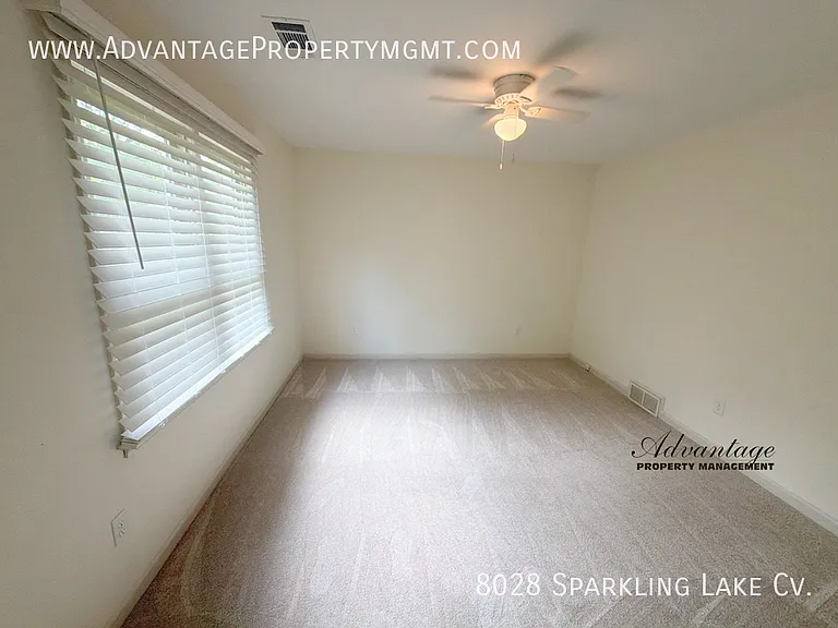 8028 Sparkling Lake Cv — Photo 17
