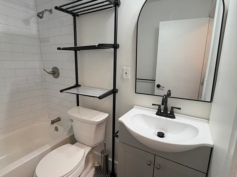 20 Dix St #31 — Photo 13