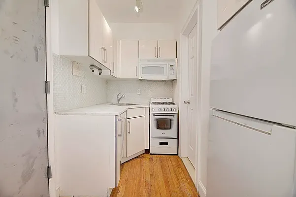 Rented by REAL New York | media 8