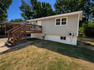 606 N Willow St, Coffeyville, KS 67337
