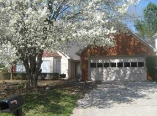 3465 Shady Woods Cir, Lawrenceville, GA 30044