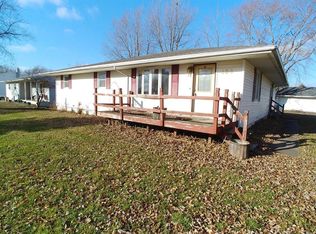 328 Roosevelt St, Grandview, IA 52752