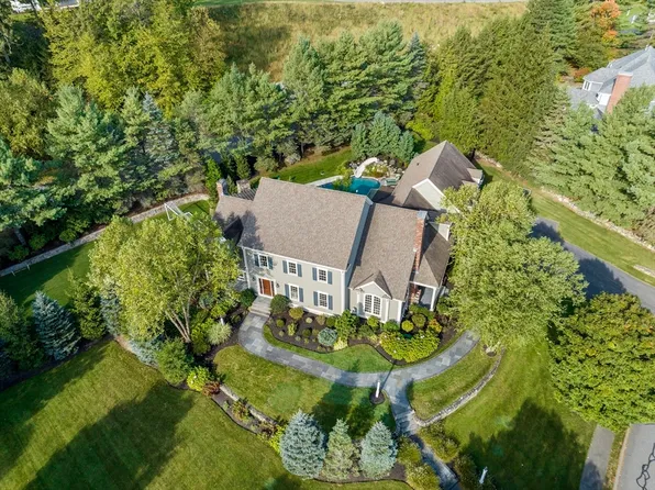 71 Cudworth Ln, Sudbury, MA 01776