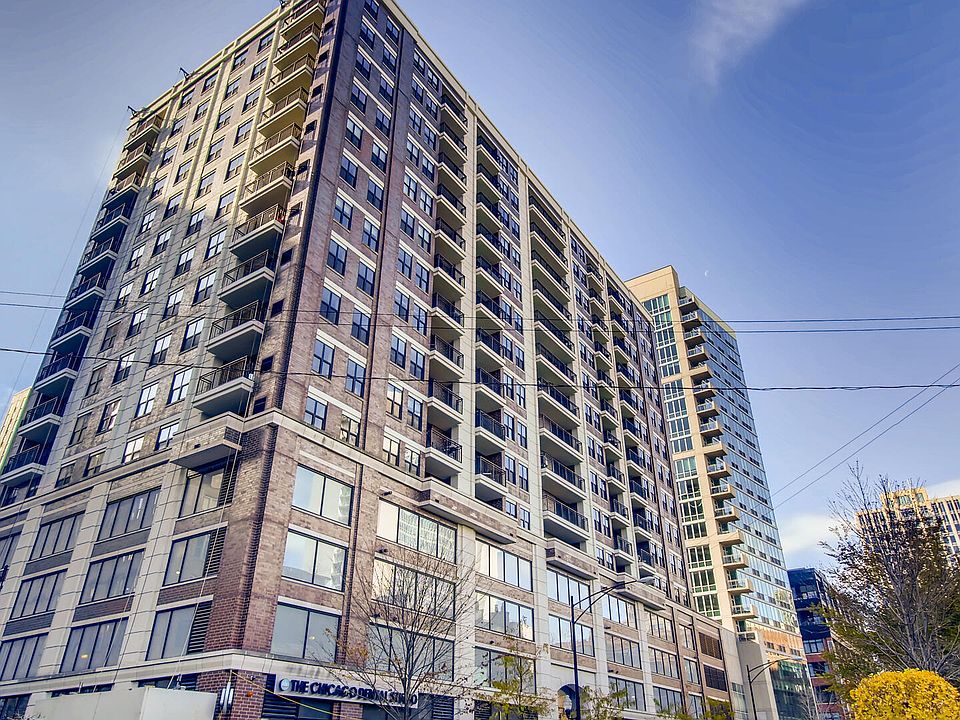 1st image of 451 W Huron St #803