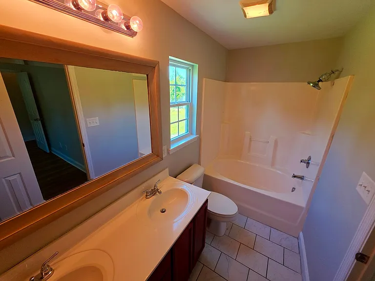 214 Michel Ct — Photo 14