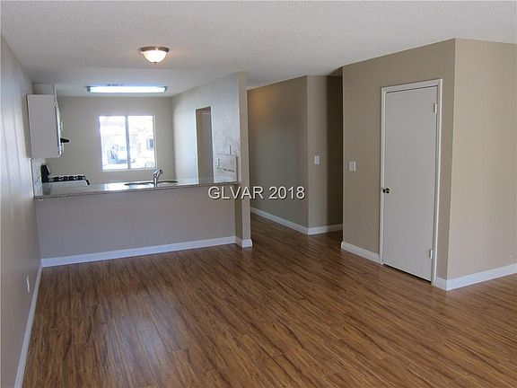 5th image of 530 Holick Ave