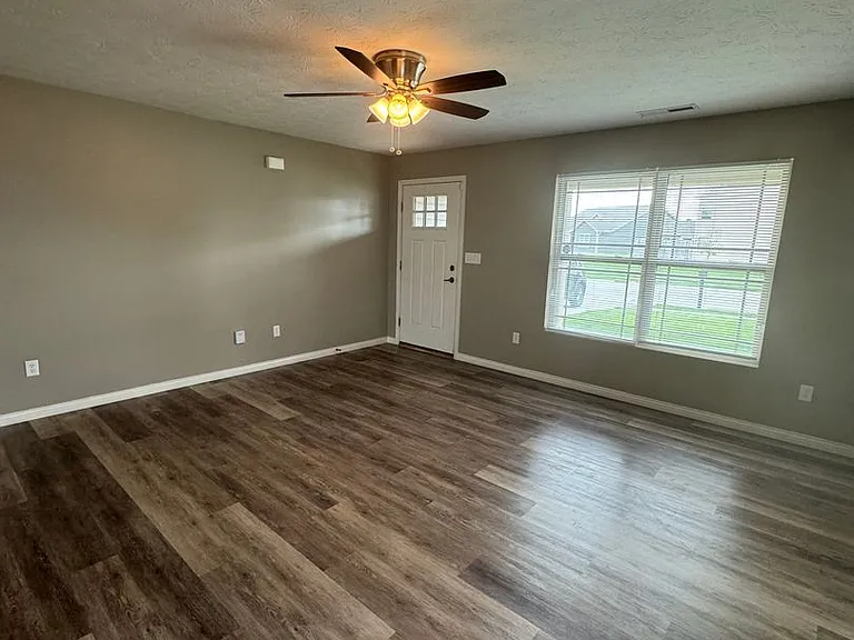 3976 Abraham Ct — Photo 2