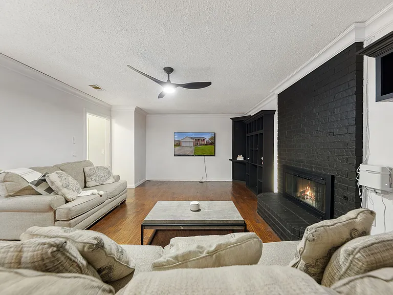 509 Newberry St — Photo 30