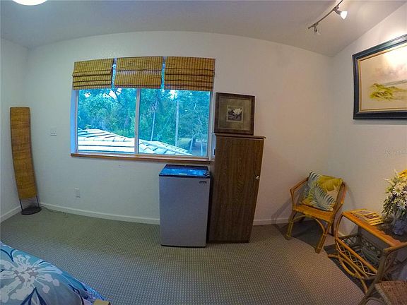 3rd image of 18620 Wayne Rd #1