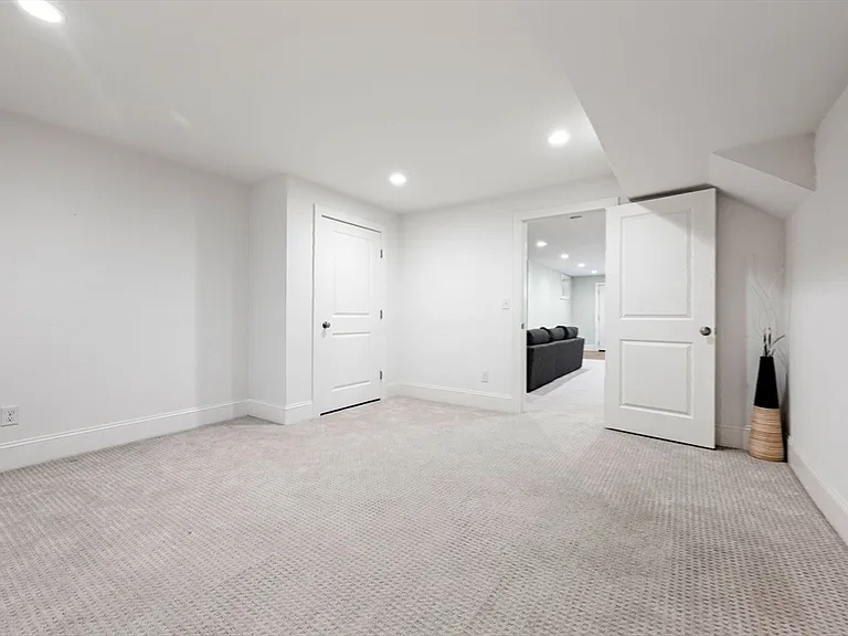 12 Pelham Rd — Photo 30