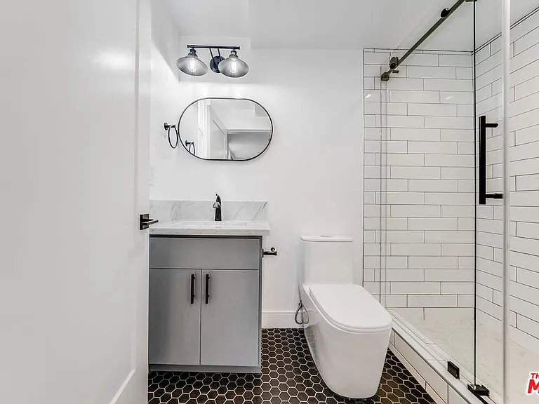 1433 S Crescent Heights Blvd — Photo 5