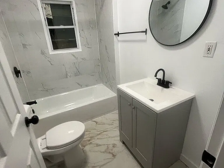 4 bed, 1.5 bath, $2,350 — Photo 3