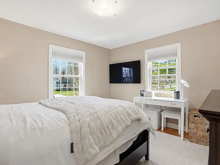 1102 Arborview Blvd — Photo 32