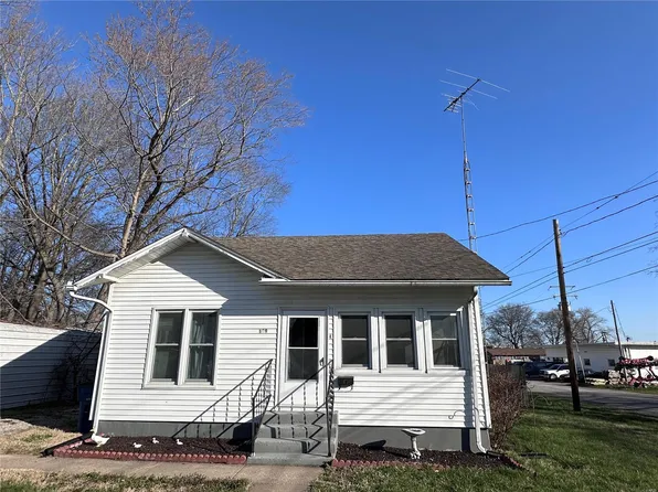 109 E Page St, Sparta, IL 62286