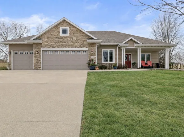 2713 Georgetown Ave, Norwalk, IA 50211