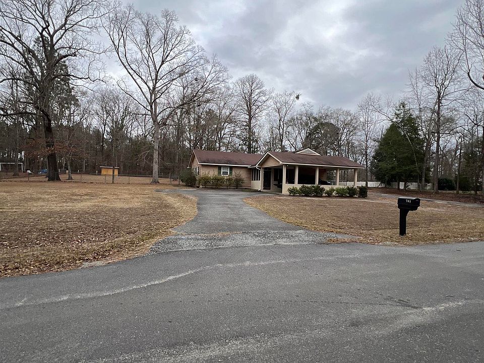 1st image of 701 Barfoot Ext