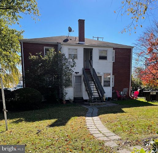 2nd image of 310 S Maple Ave