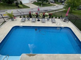 1128 SE Eastridge Dr, Blue Springs, MO 64014