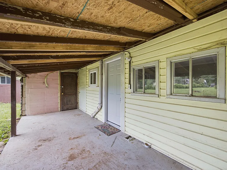 506 Daugherty St — Photo 27