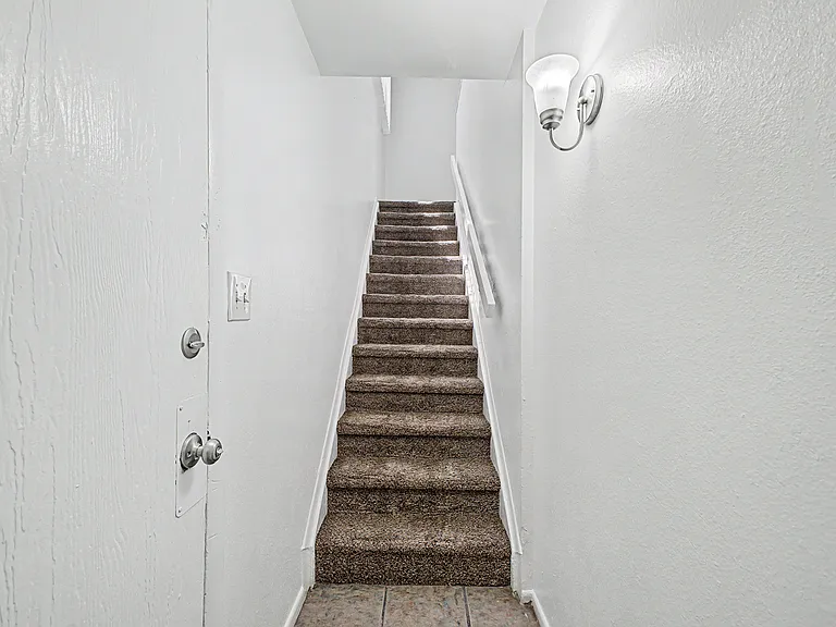 5905 N 48th Ave — Photo 23