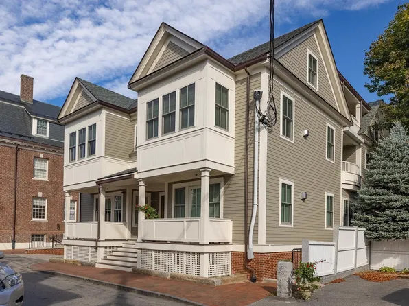 29 Chapel Street #C201, Portsmouth, NH 03801