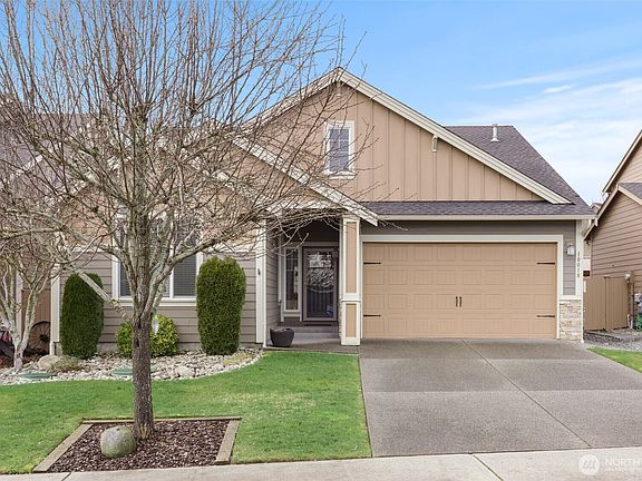 2nd image of 10018 Jensen Drive SE