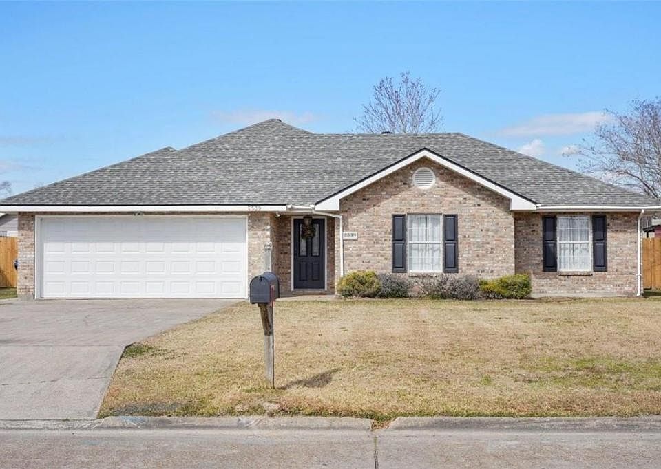 1st image of 2539 Mary Ann Dr