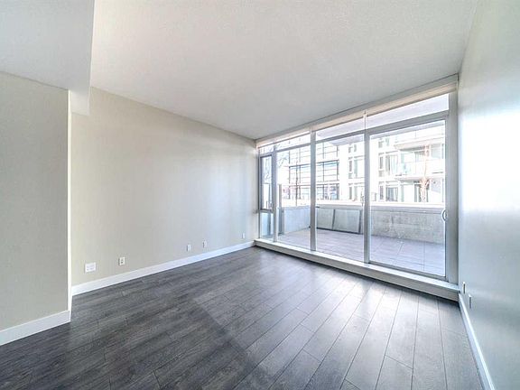 4th image of 1188 W 3rd St SE #706
