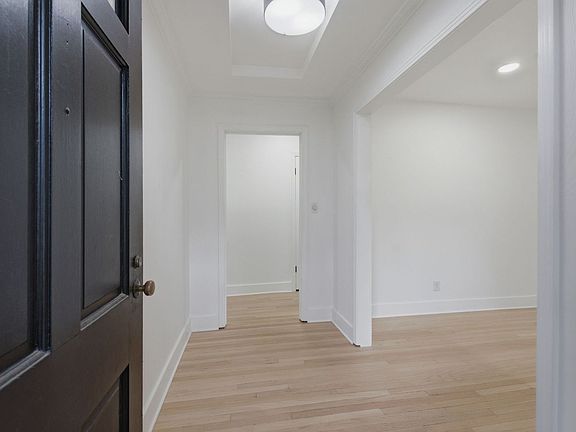 4th image of 714 Davidson Rd