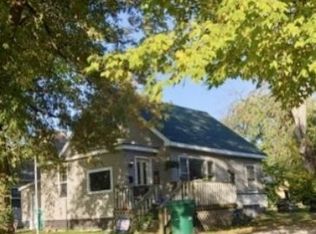 130 N Brown St, Genoa, IL 60135