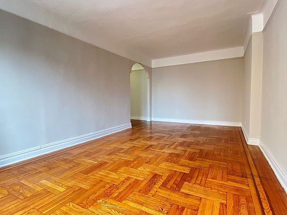 4th image of 45-32 44th St #2MM
