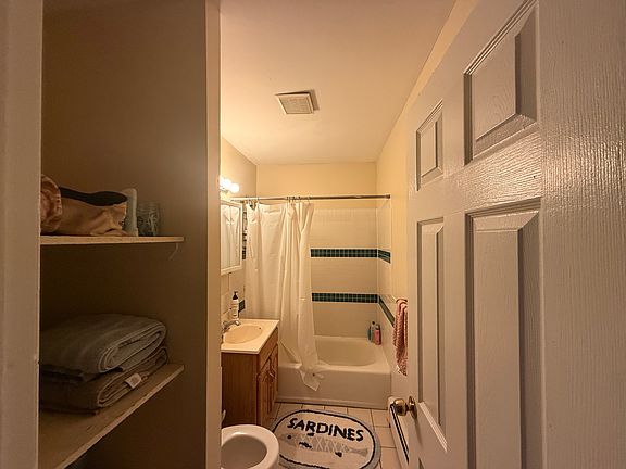 4th image of 173 Hampshire St APT 8