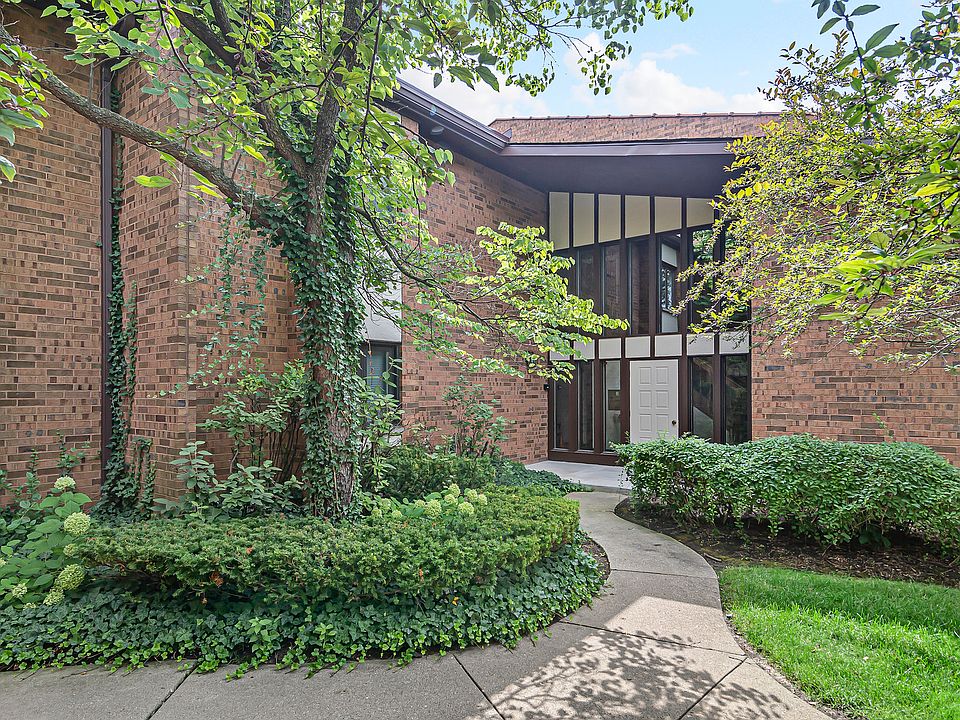 1st image of 1009 Deerfield Pl #2-L