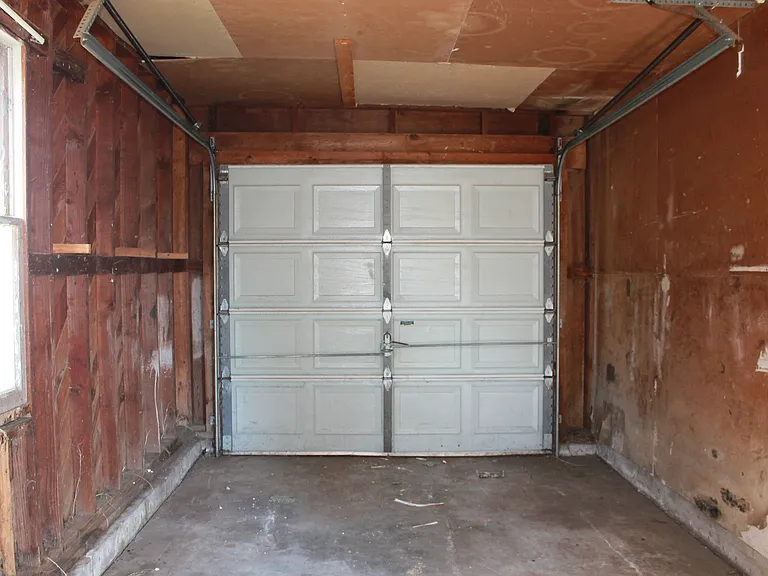 426 E Northrup Dr — Photo 17