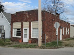 412 S Howard St, Robinson, IL 62454