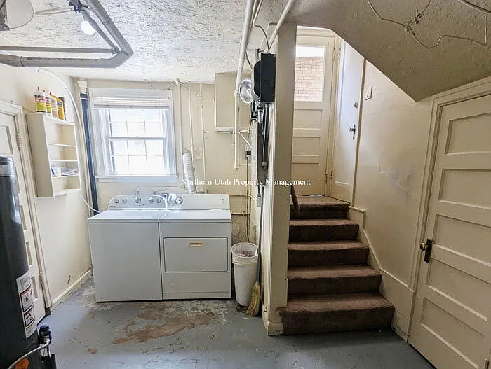 2761 Van Buren Ave #DOWN — Photo 12