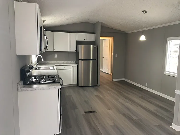 295 E Wright St #C1 — Photo 3