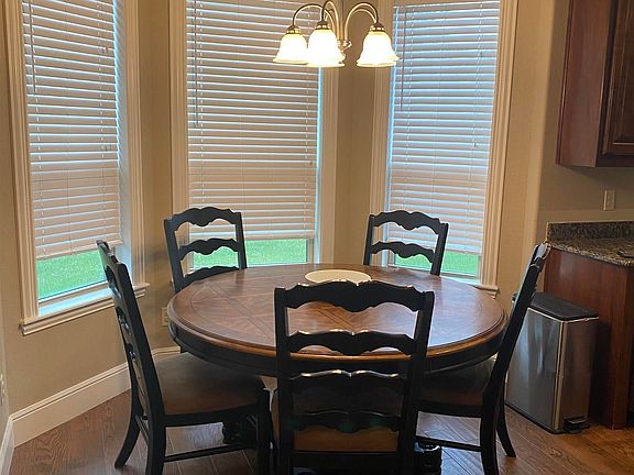 5th image of 10806 Westhaven Cir