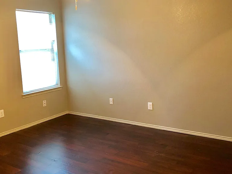 100 Leatherwood St — Photo 12