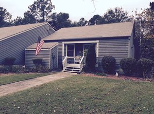 3114 Country Club Rd, Trent Woods, NC 28562