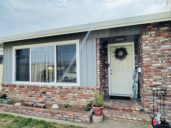 3rd image of 1570 Atherton Way