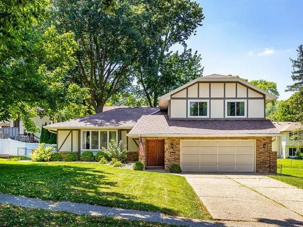 3708 SW 29th St, Des Moines, IA 50321